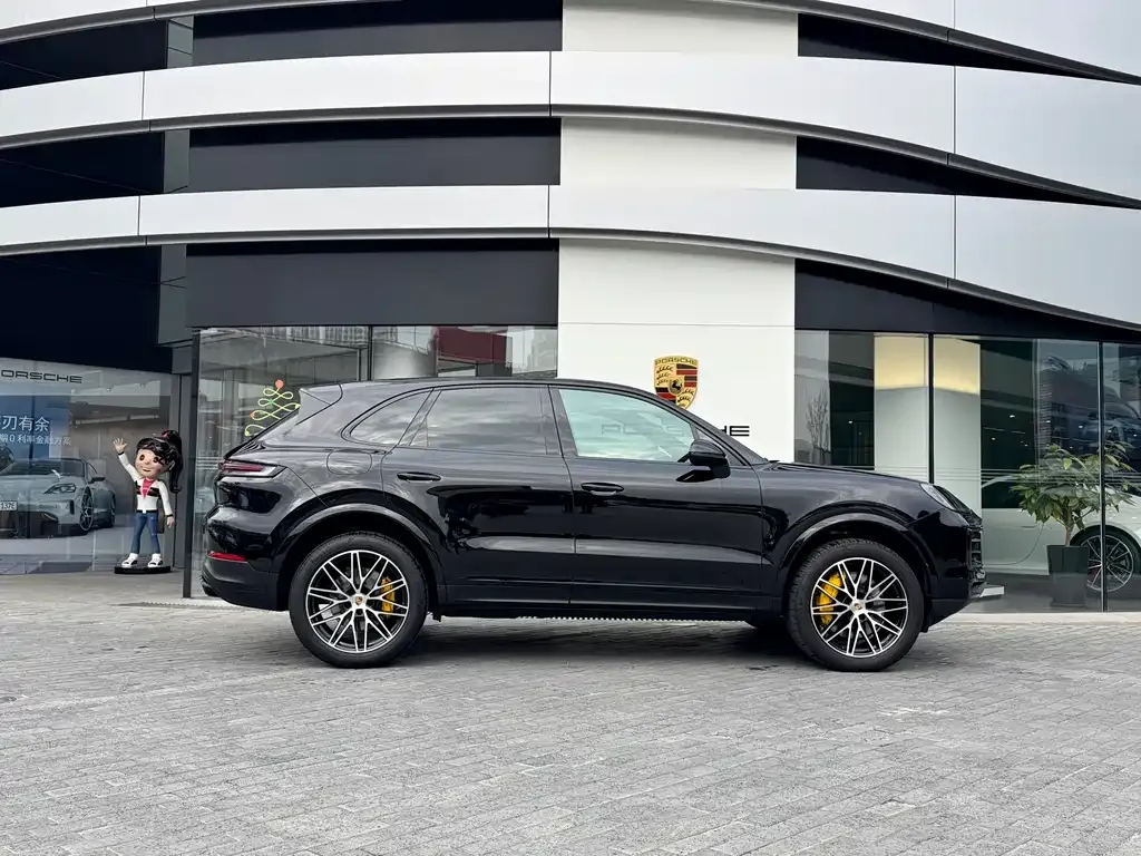Porsche Cayenne — фото 5