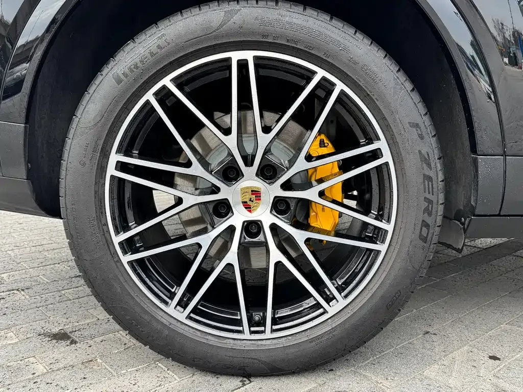 Porsche Cayenne — фото 10
