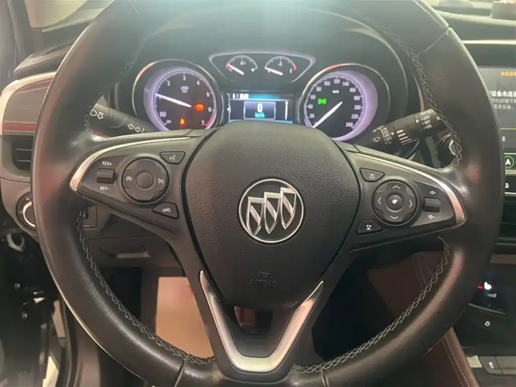 Buick Envision Plus — фото 2