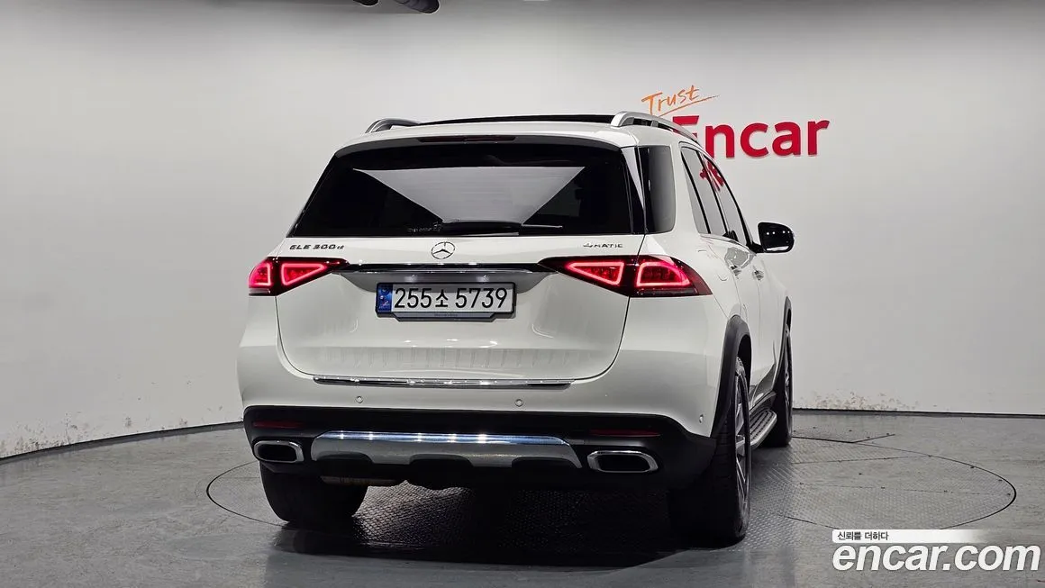 Mercedes-Benz GLE-Class — фото 10