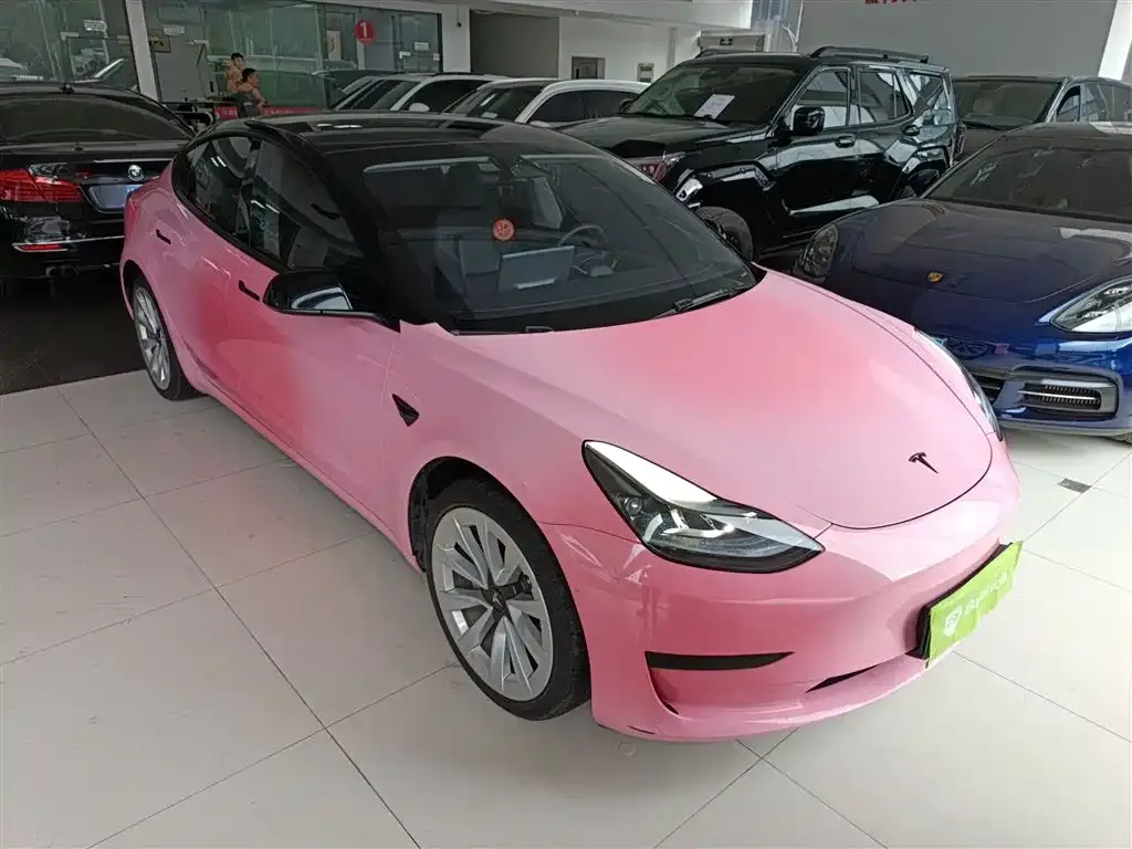 Tesla Model 3 — фото 4