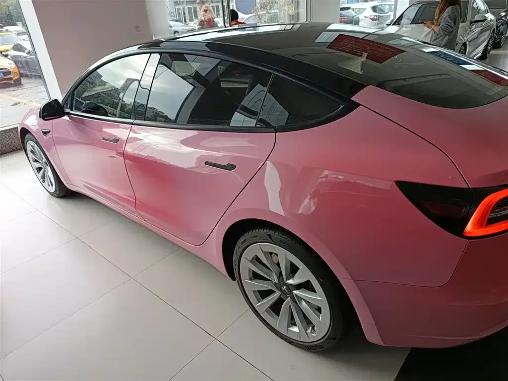 Tesla Model 3 — фото 9