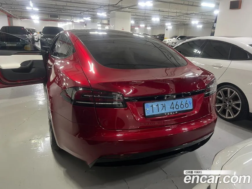 Tesla Model S — фото 3