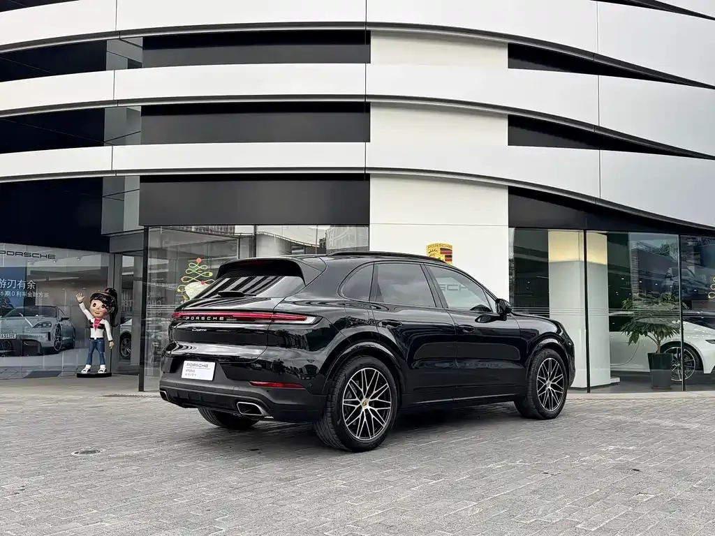 Porsche Cayenne — фото 4