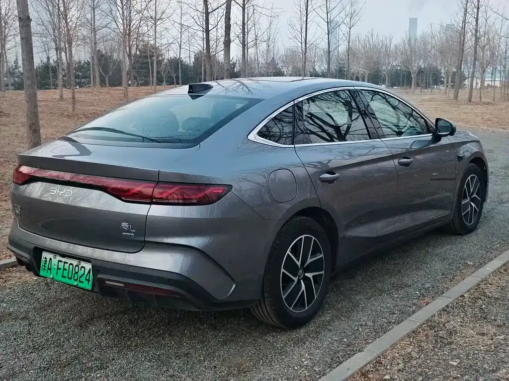 BYD Qin L — фото 8