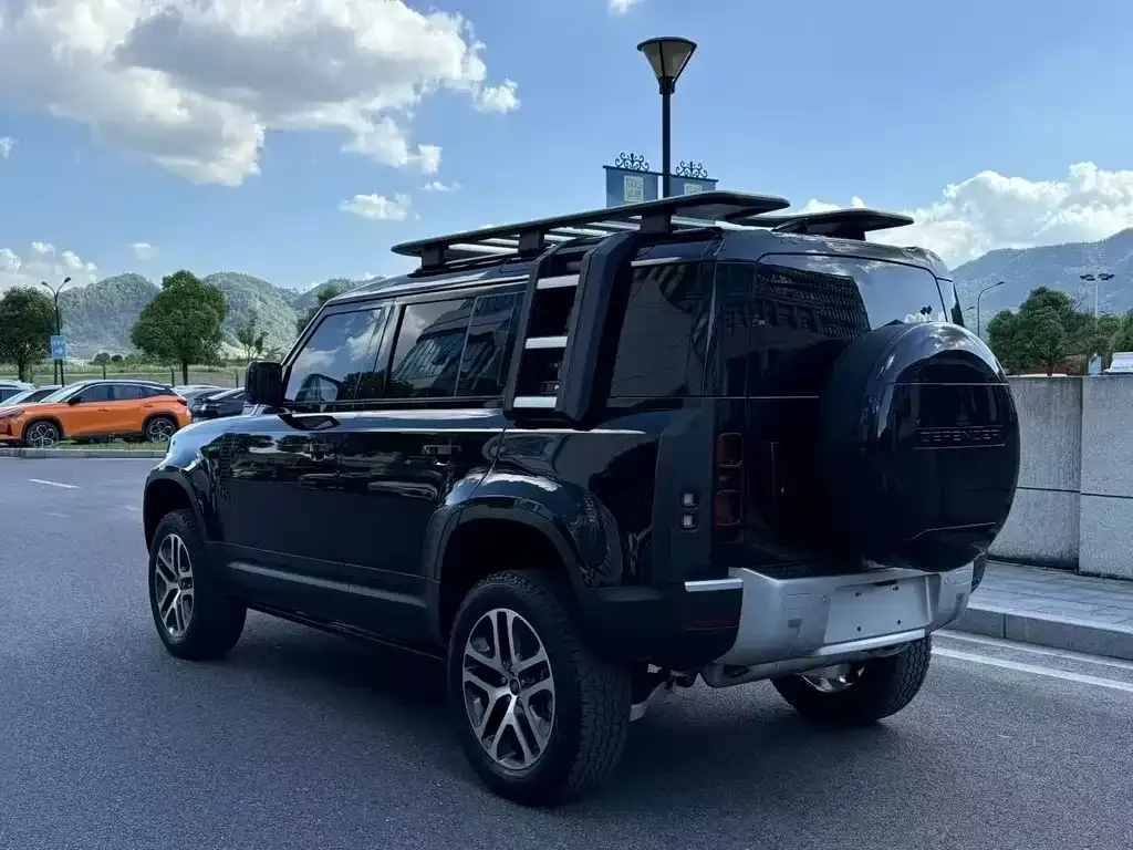Land Rover Defender — фото 4