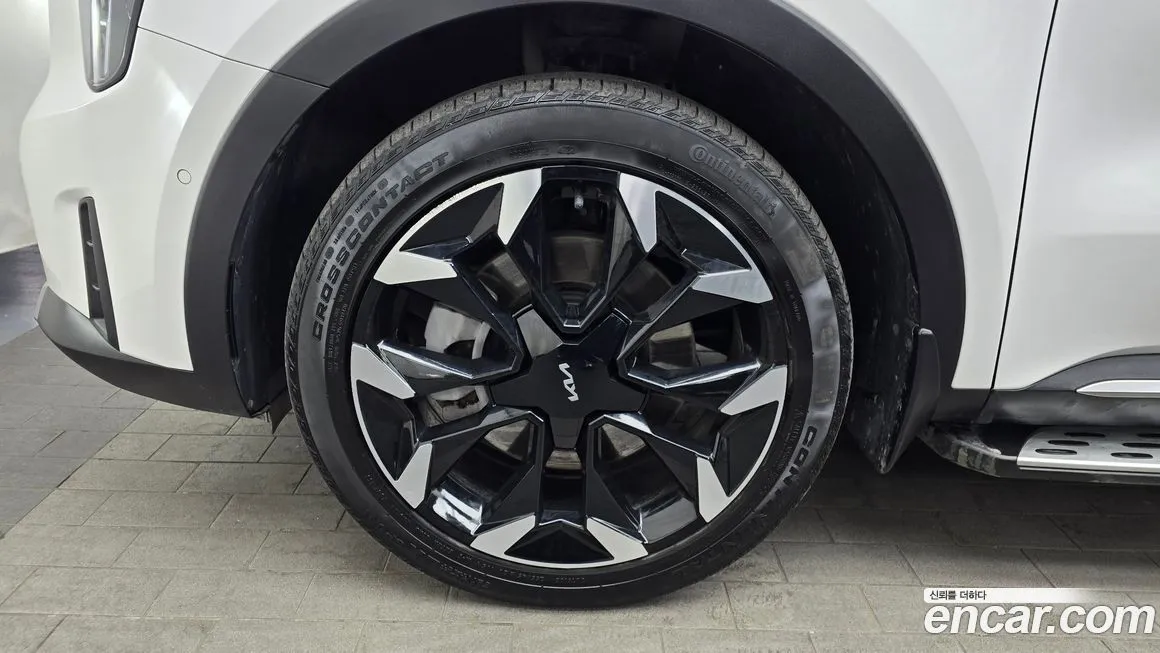 Kia Sorento — фото 5