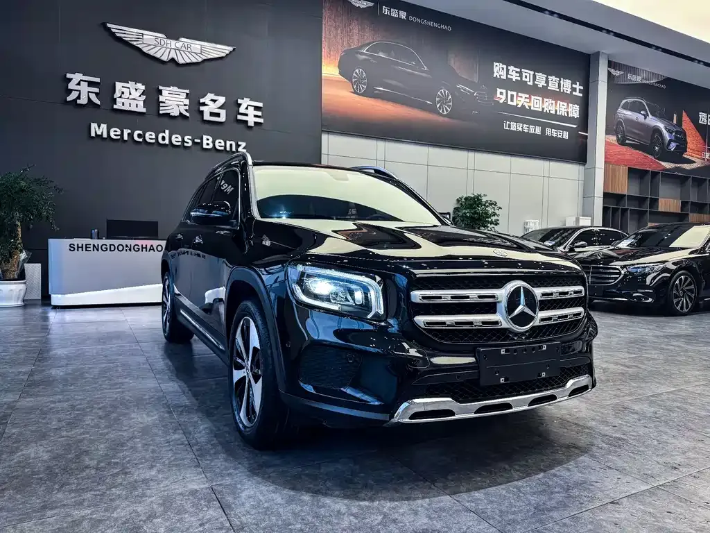 Mercedes-Benz GLB — фото 8