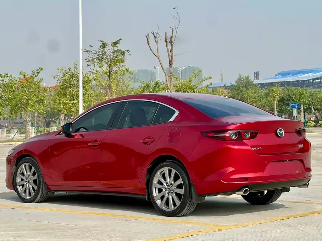 Mazda 3 Axela — фото 3