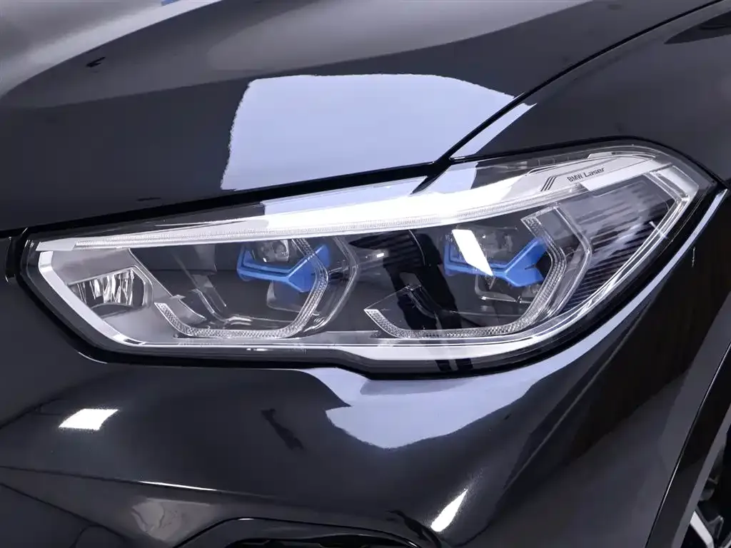 BMW X5 — фото 10
