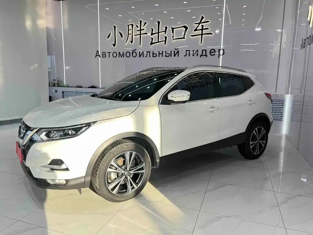 Nissan Qashqai — фото 1