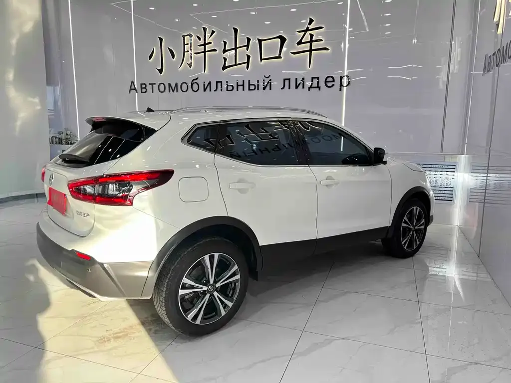 Nissan Qashqai — фото 4