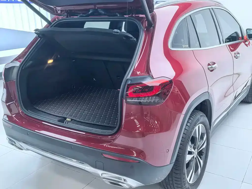 Mercedes-Benz GLA — фото 9
