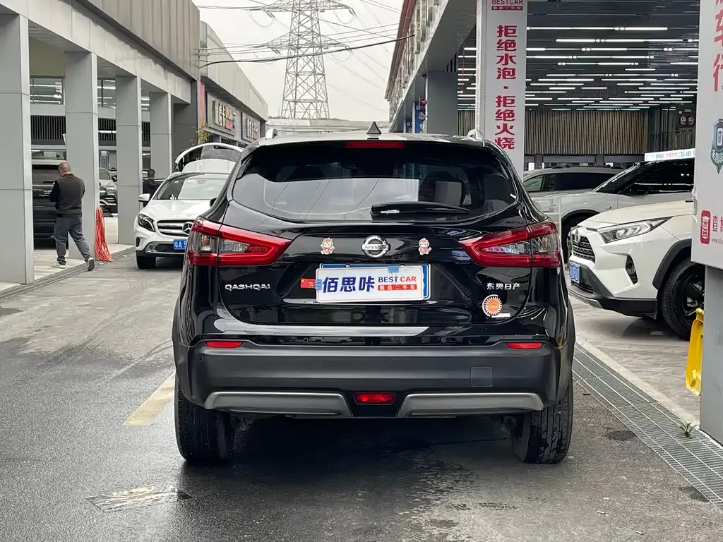 Nissan Qashqai — фото 2