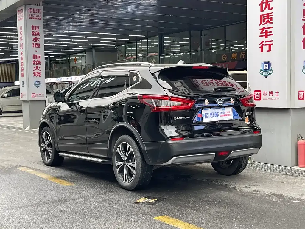 Nissan Qashqai — фото 4
