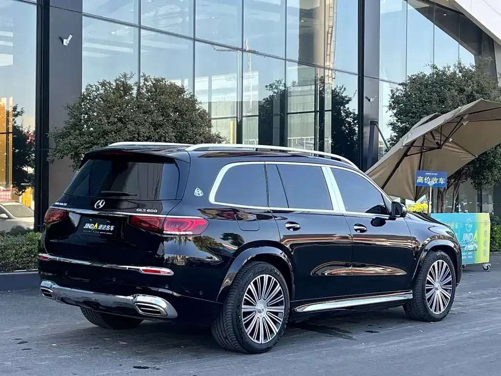 Mercedes-Benz GLS — фото 9
