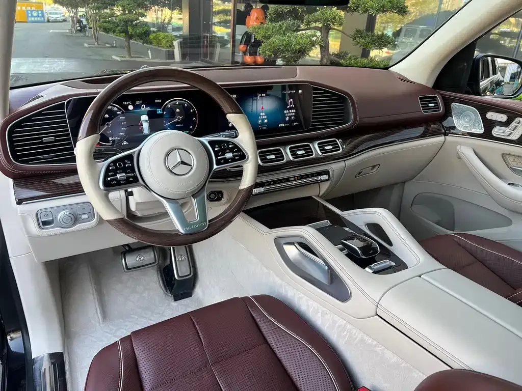 Mercedes-Benz GLS — фото 3