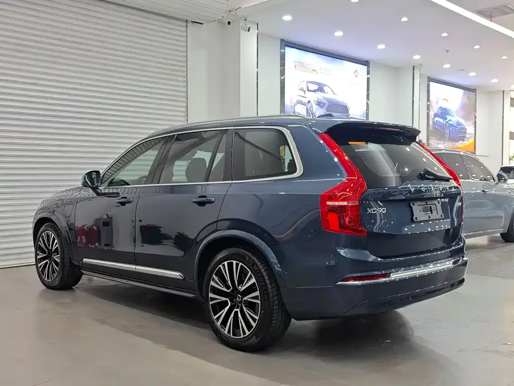 Volvo XC90 PHEV — фото 4