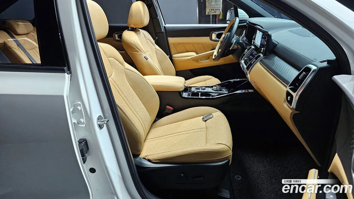 Kia Sorento — фото 9