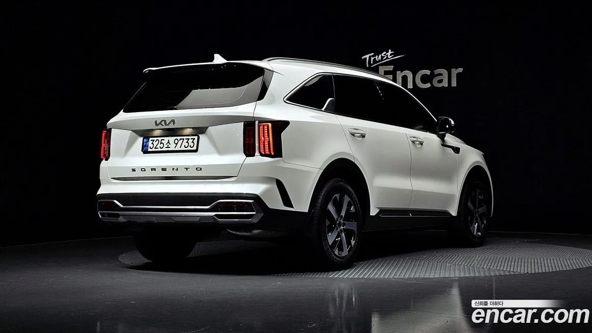 Kia Sorento — фото 6