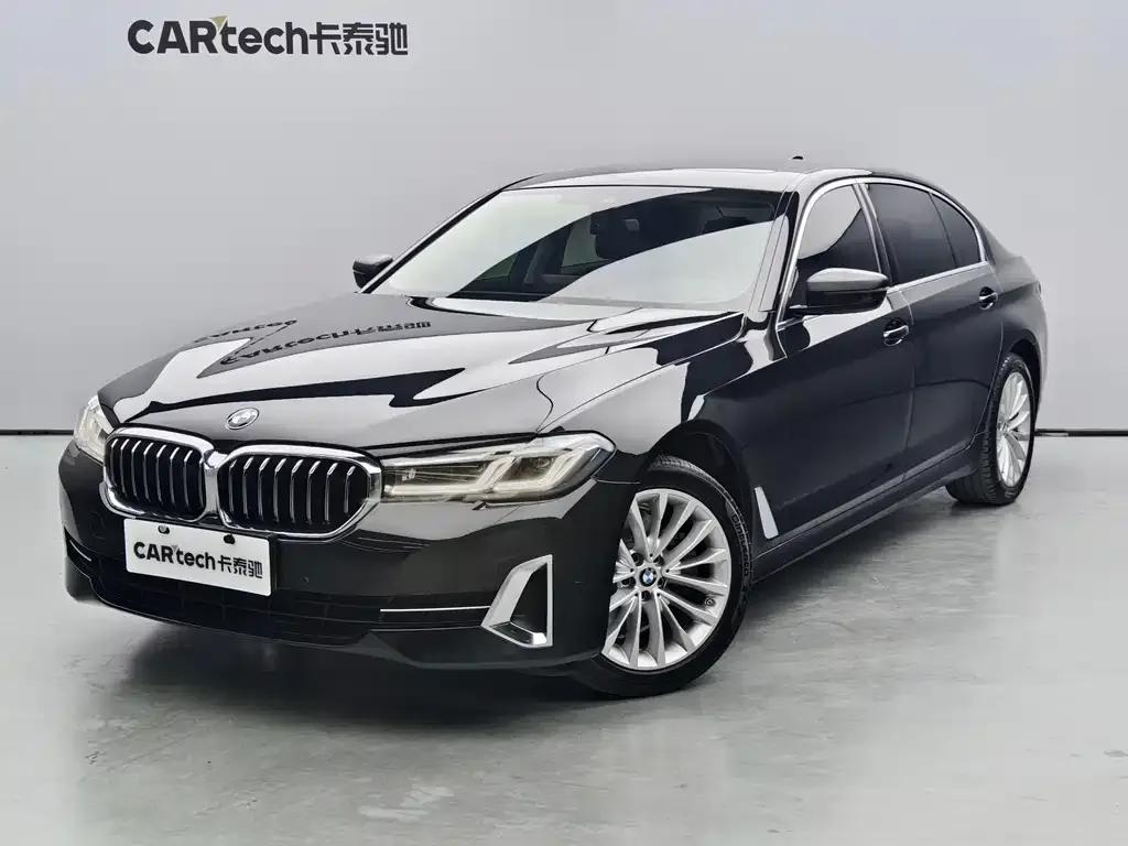 BMW 5 Series — фото 1