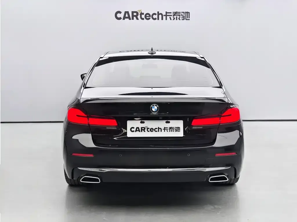 BMW 5 Series — фото 3