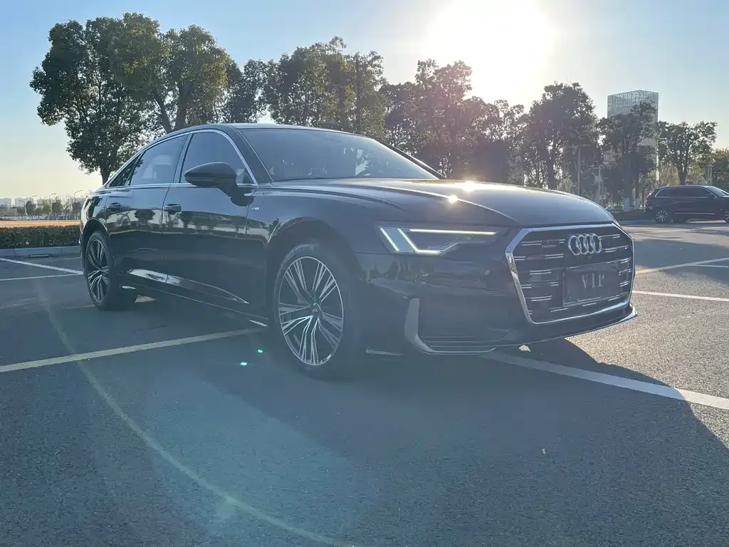 Audi A6L — фото 2