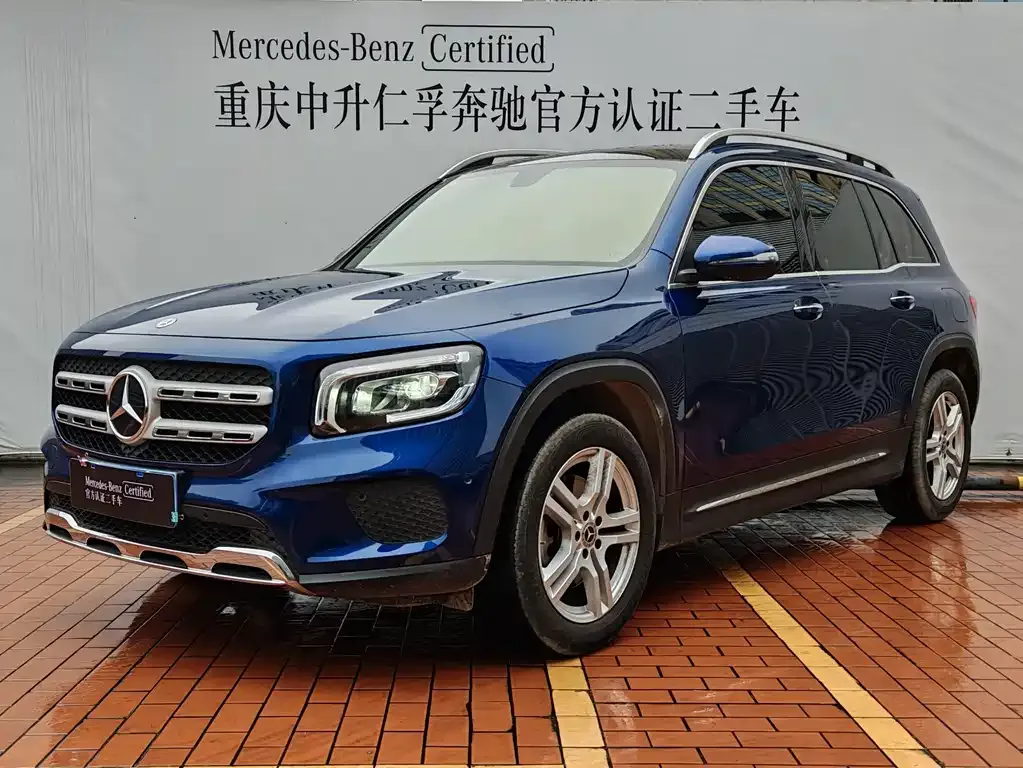Mercedes-Benz GLB — фото 1