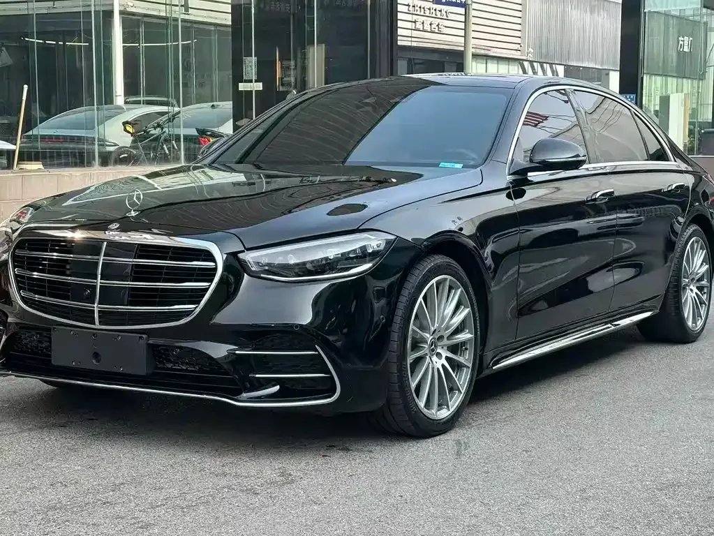 Mercedes-Benz S-Class — фото 1