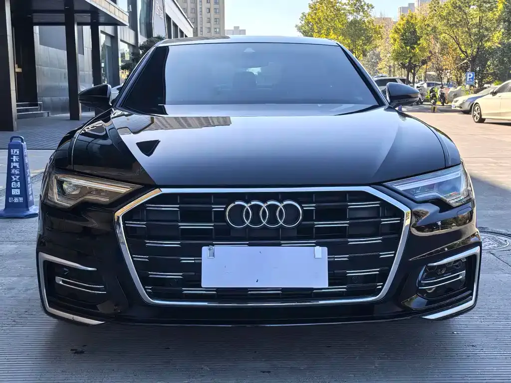 Audi A6L — фото 2