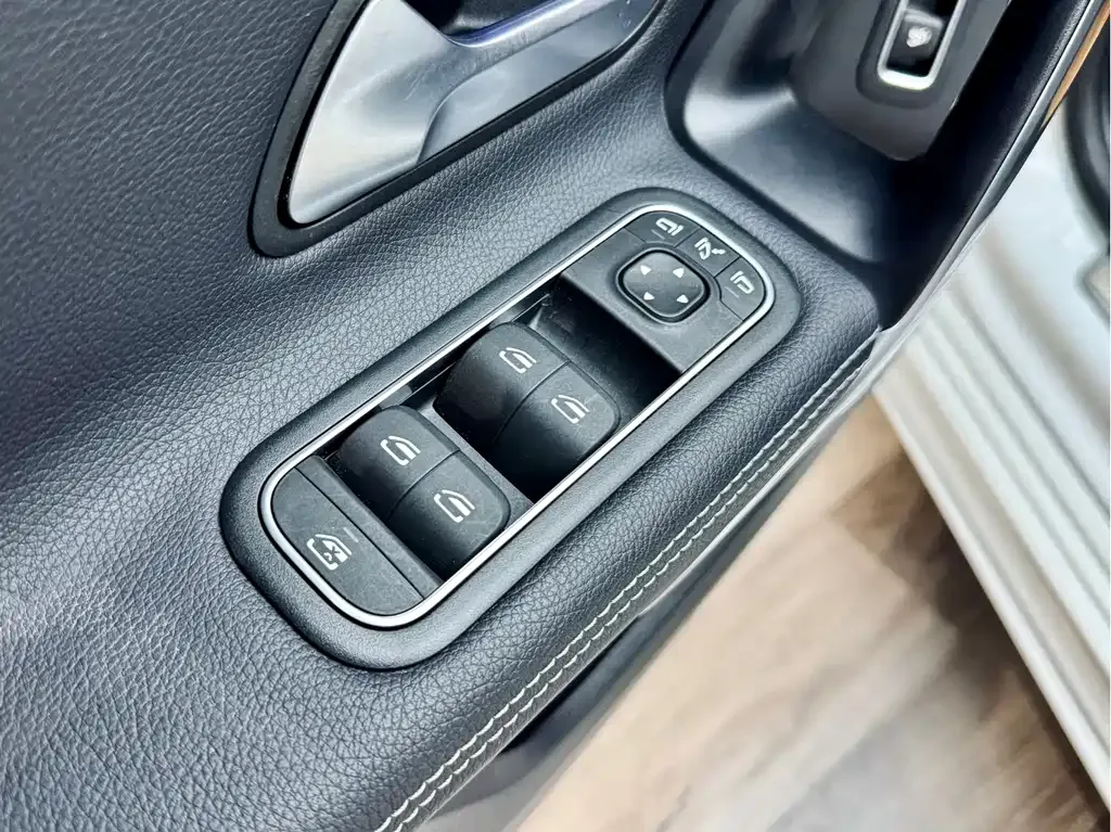 Mercedes-Benz A-Class — фото 10