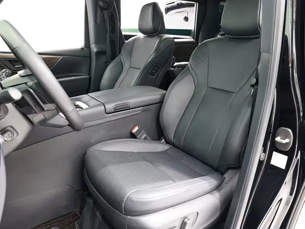 Toyota Vellfire — фото 10