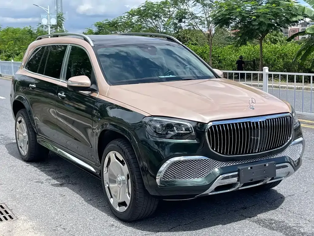 Mercedes-Benz GLS — фото 10