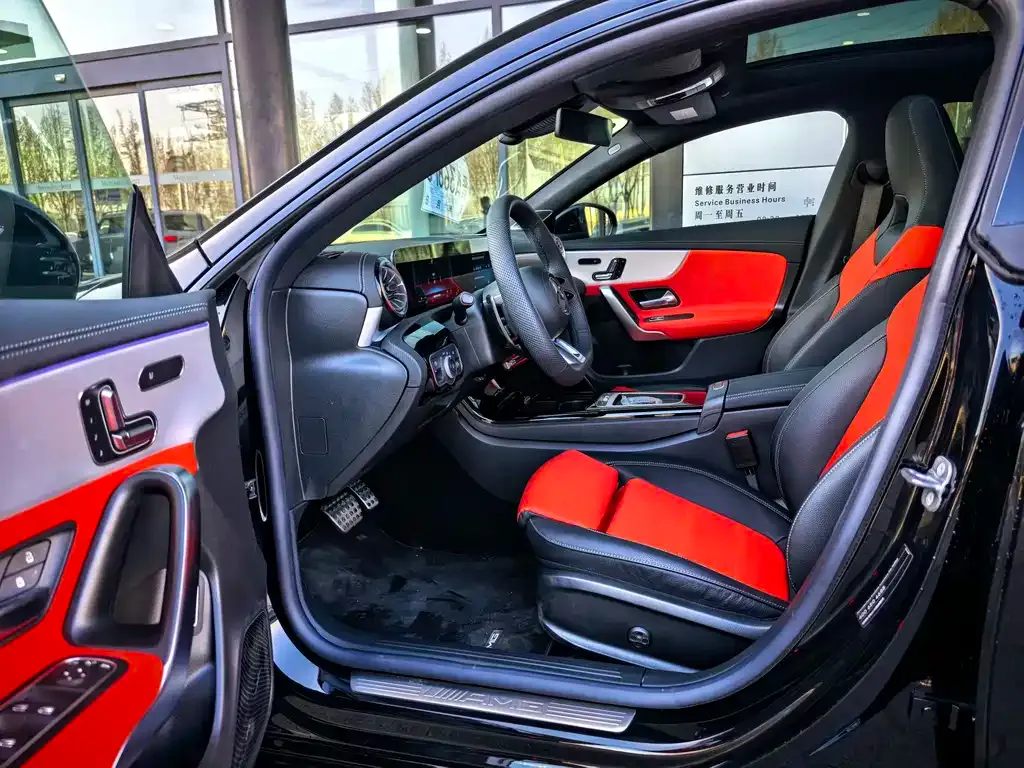 Mercedes-Benz CLA AMG — фото 6