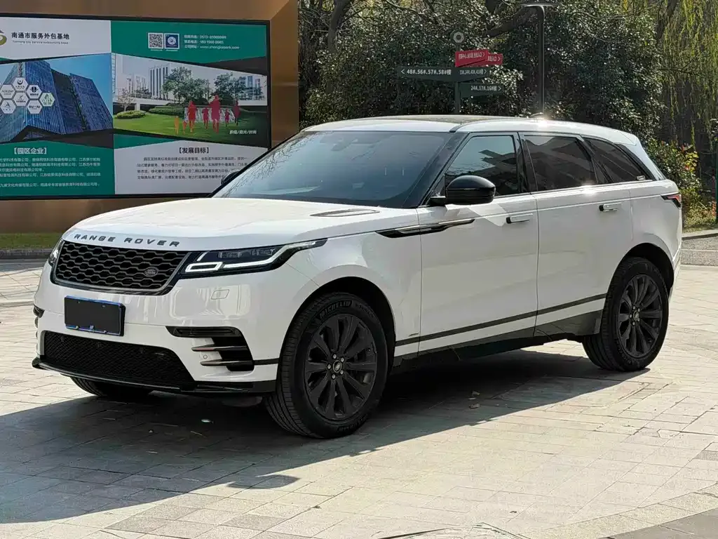 Land Rover Velar — фото 1