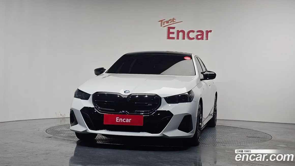 BMW i5 — фото 3