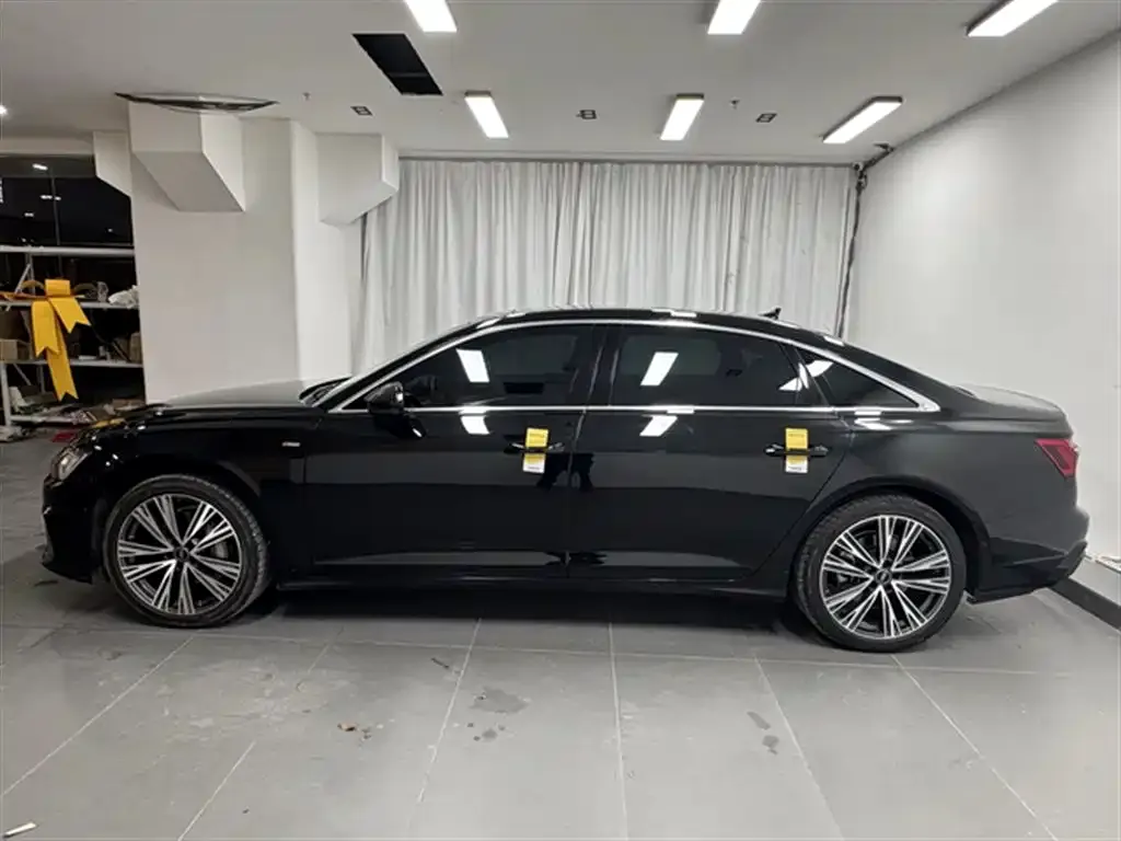 Audi A6L — фото 2