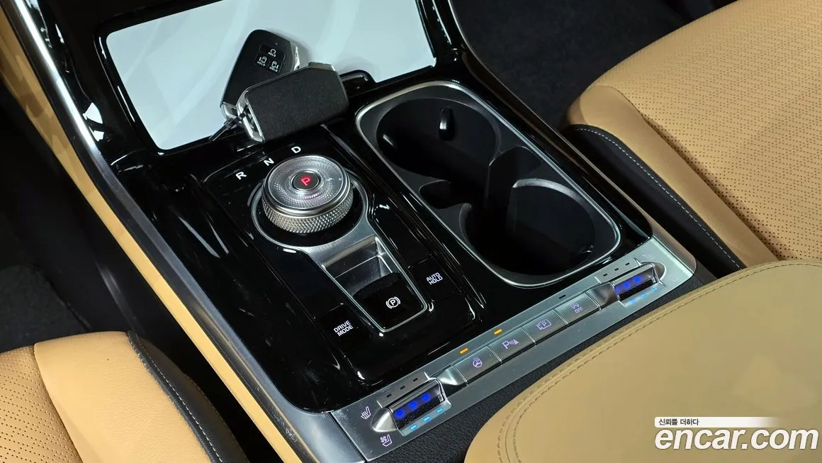Kia Carnival — фото 10