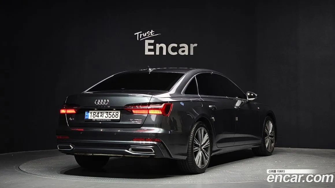 Audi A6 — фото 10