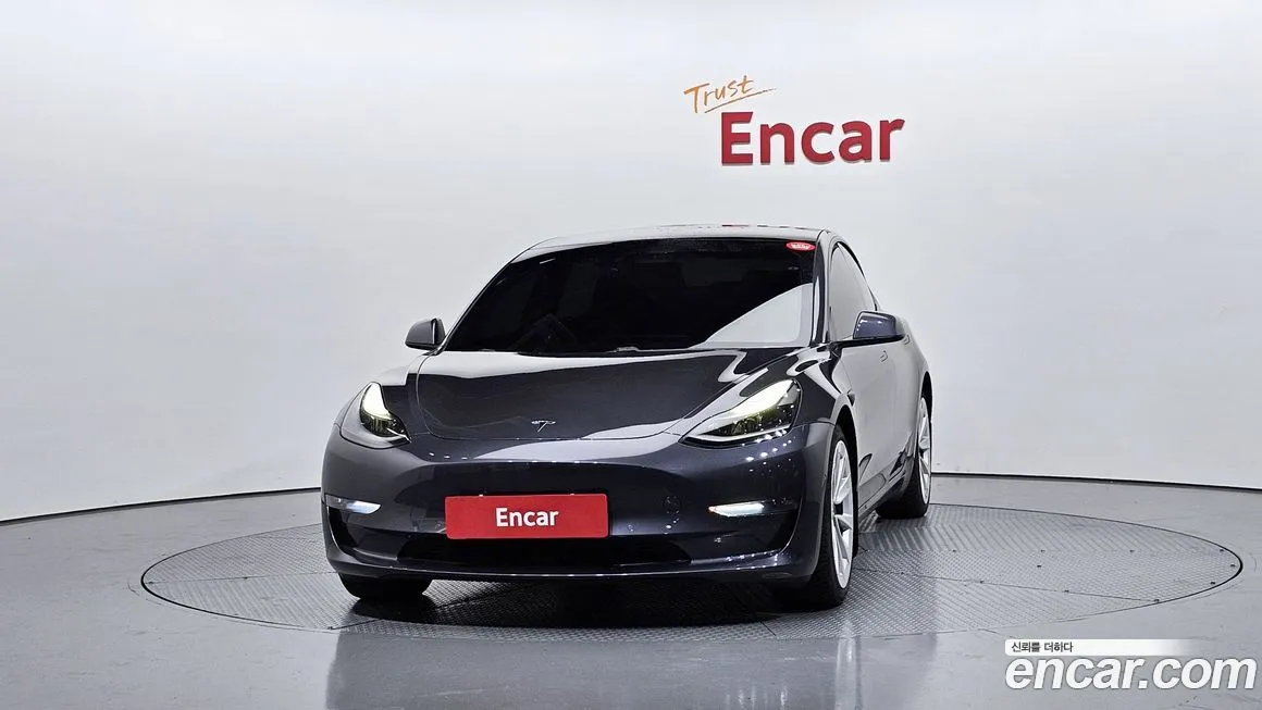 Tesla Model 3 — фото 6