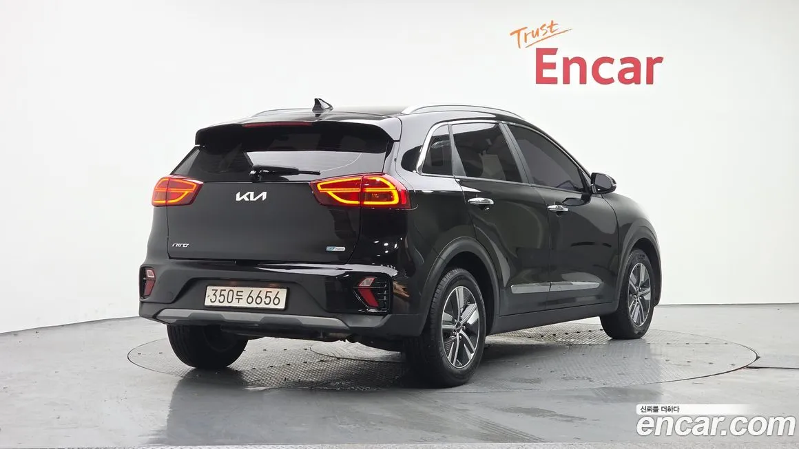 Kia Niro — фото 4