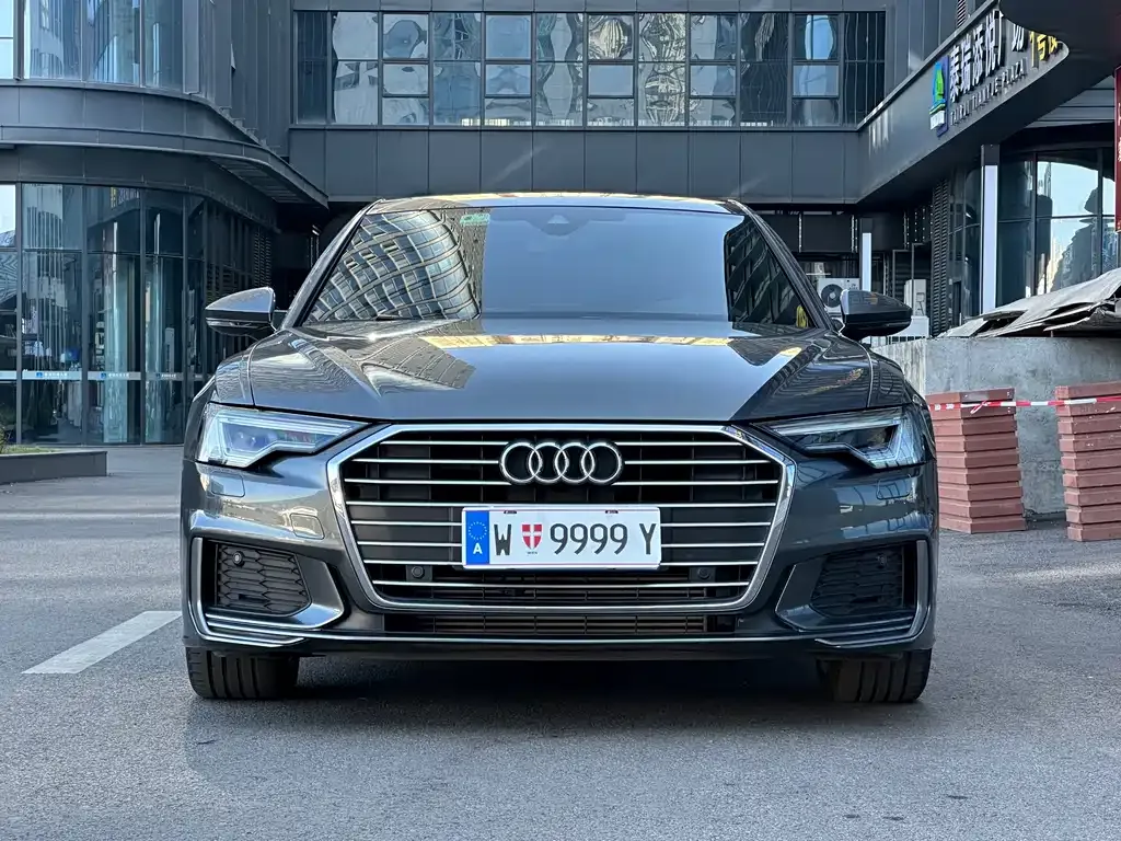 Audi A6L — фото 6