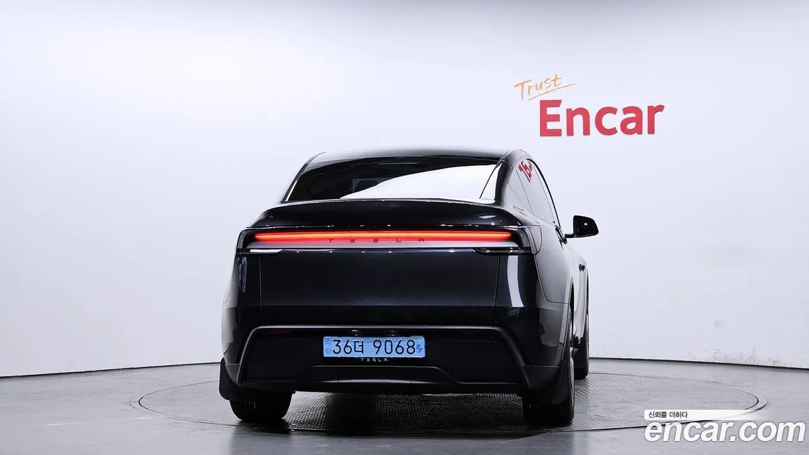 Tesla Model Y — фото 4