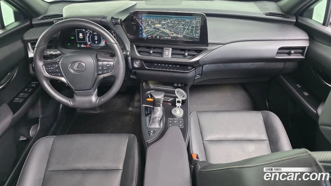 Lexus UX — фото 9