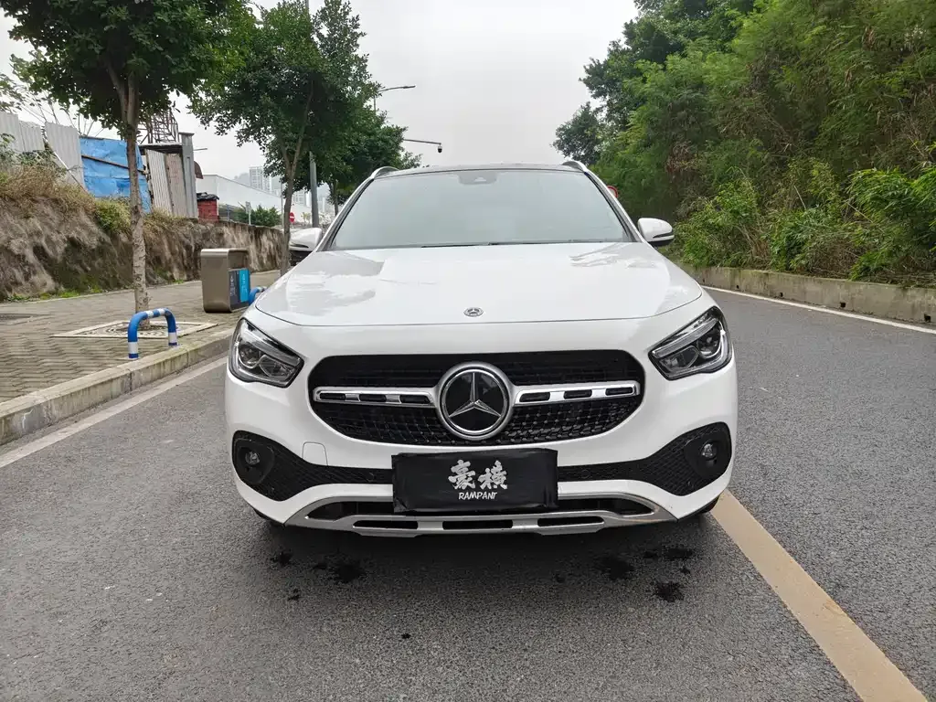 Mercedes-Benz GLA — фото 9