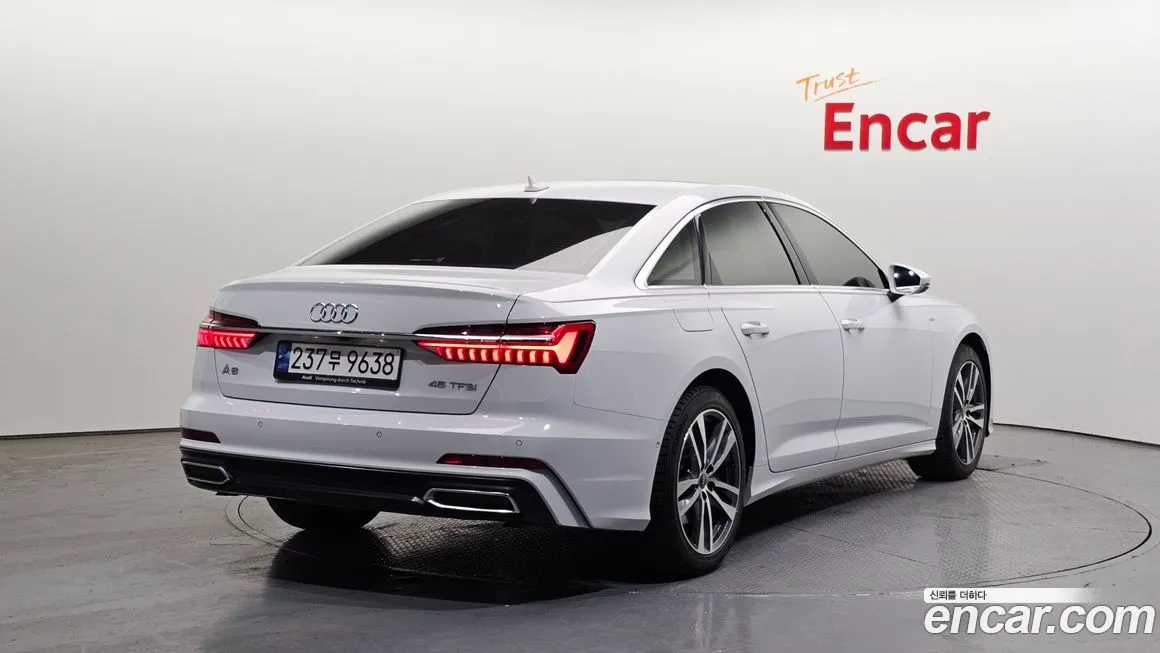 Audi A6 — фото 2