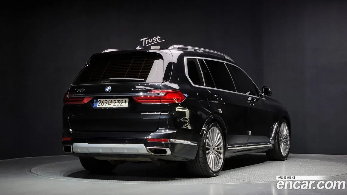 BMW X7 — фото 4