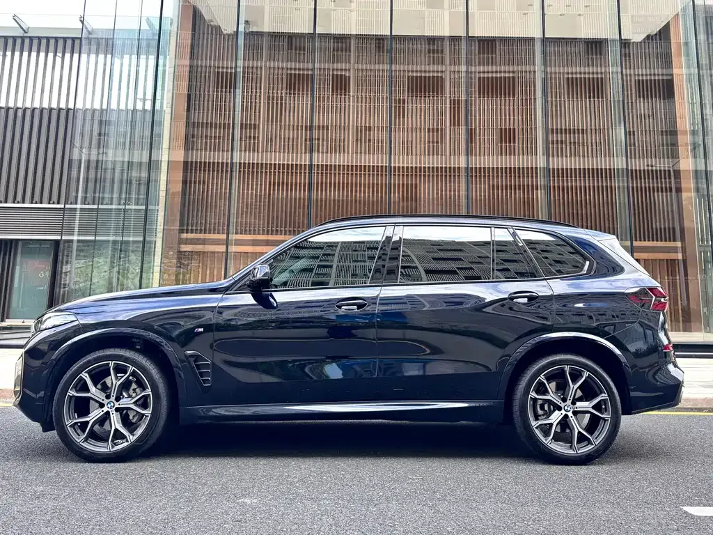 BMW X5 — фото 9