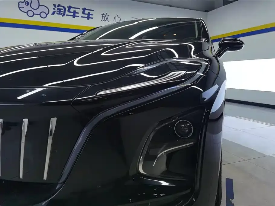 Hongqi E-QM5 — фото 8