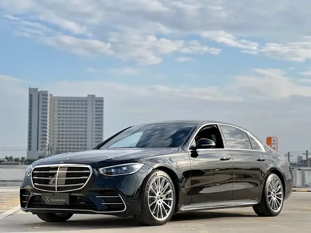Mercedes-Benz S-Class — фото 1